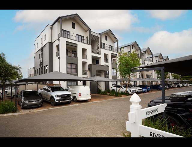 3 BEDROOM APARTMENT TO LET IN WATERFALL